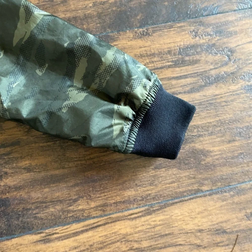 Old Navy, Boys, Reversible Jacket, Black/Camo and Heather Gray, Size S (6-7)